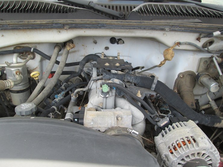 2005-gmc-2500hd-image-19