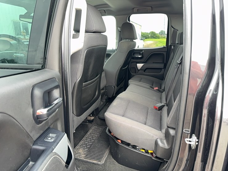 2014-chevrolet-silverado-lt-image-46