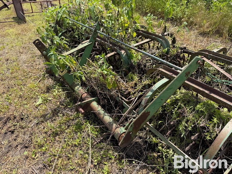 john-deere-3-section-rotary-hoe-image-12