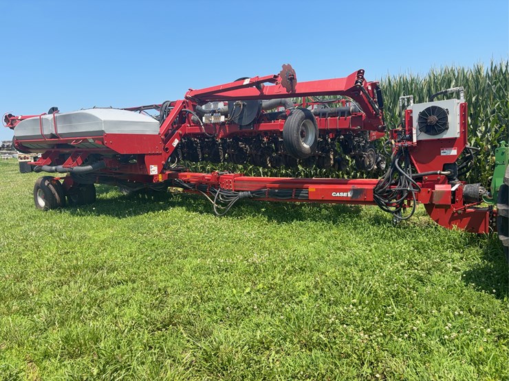 case-ih-1240-image-1