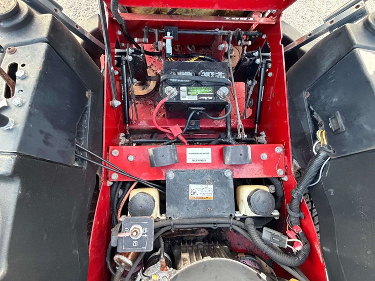 2017-ferris-zero-turn-mower-image-17