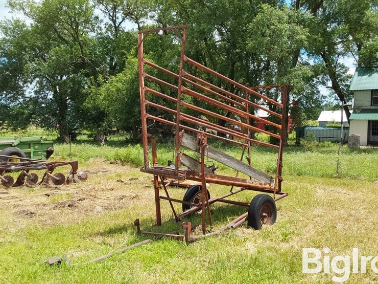 10'-portable-loading-chute-image-1