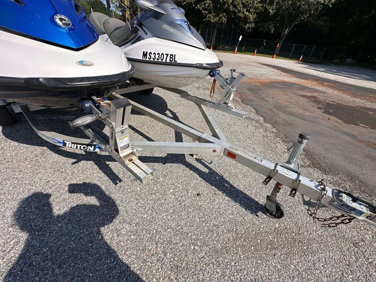 2007-sea-doo-gtx-4-tec-jet-ski,-2006-sea-doo-gtx-4-tec-jet-ski,-w/2017-triton-dual-ski-trailer-image-29