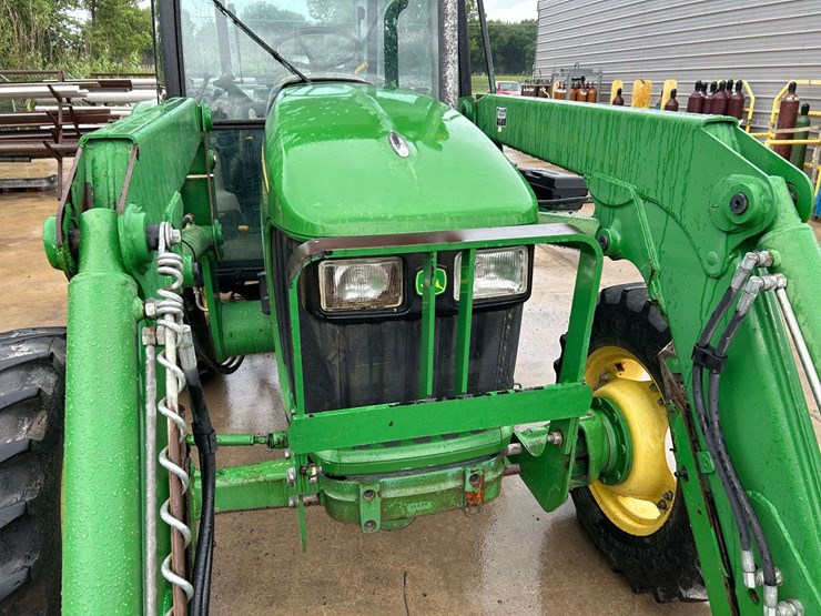 2012-john-deere-5101e-image-14