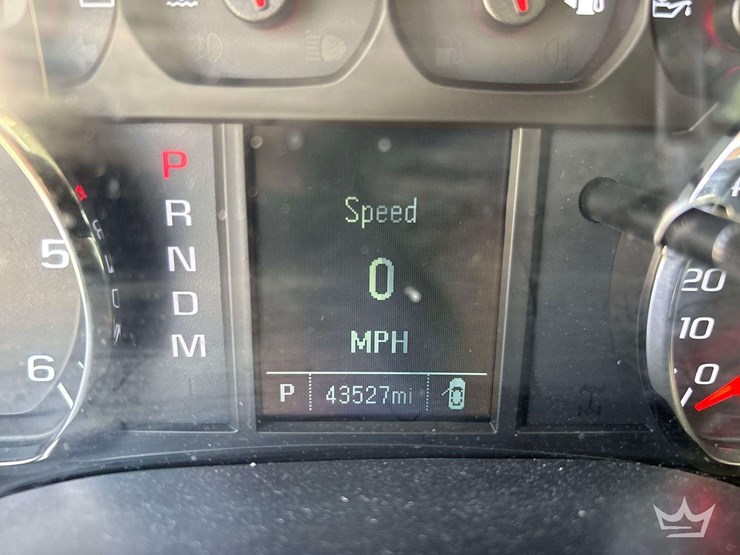 2015-chevrolet-silverado-image-6