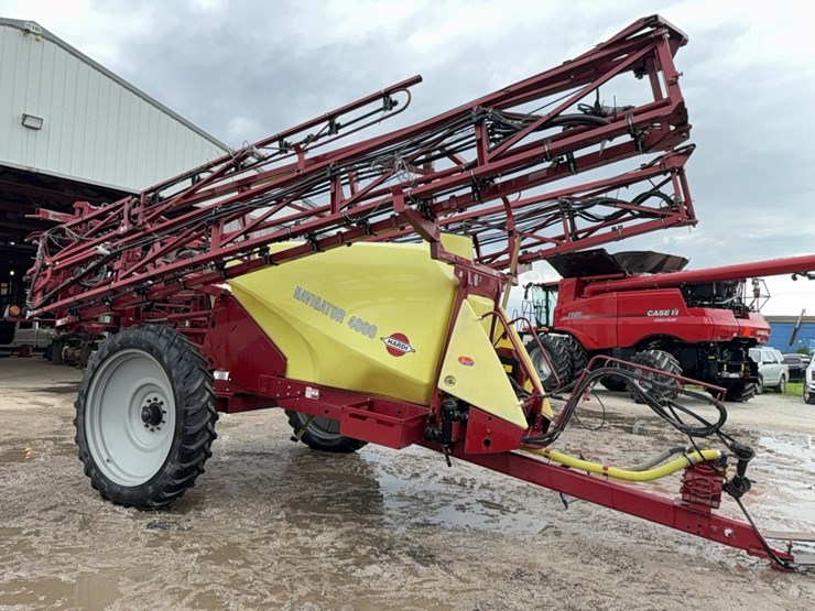 hardi-4000-navigator-sprayer-image-8