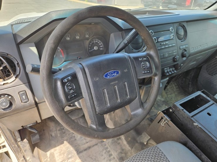 2013-ford-f350-image-25