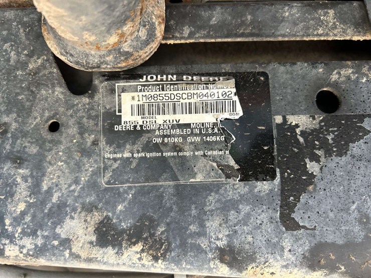 2011-john-deere-gator-image-30