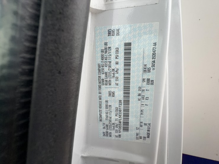 2015-champion-bus-inc.-ch230rl-mini-bus-image-43