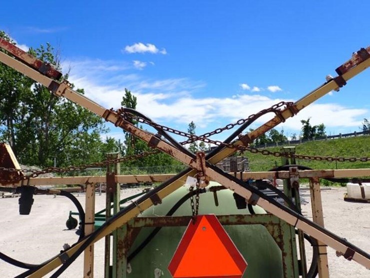 calsa-280-gal-tow-behind-sprayer-image-26