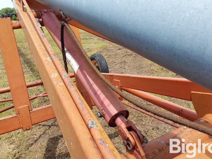 mayrath-8"x51'-auger-w/swing-away-hopper-image-17
