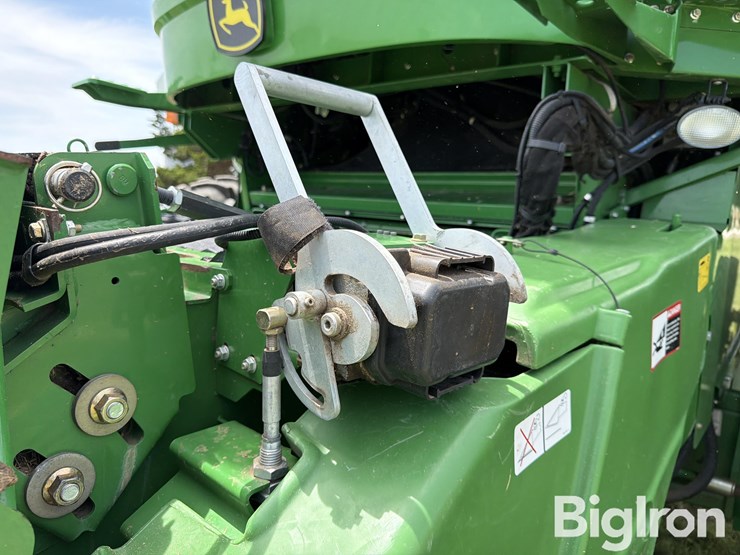 2011-john-deere-9670-sts-image-12