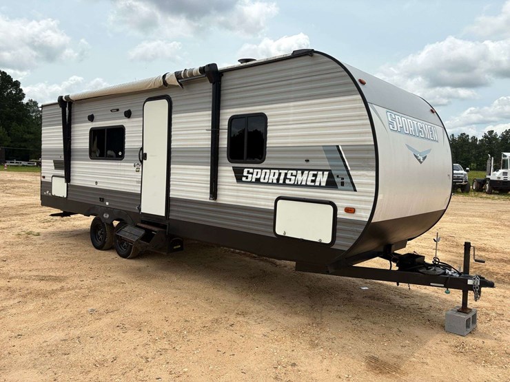 2022-kzrv-"sportsmen-se"-travel-trailer-image-4
