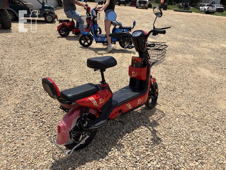 2026-red-electric-moped-image-3