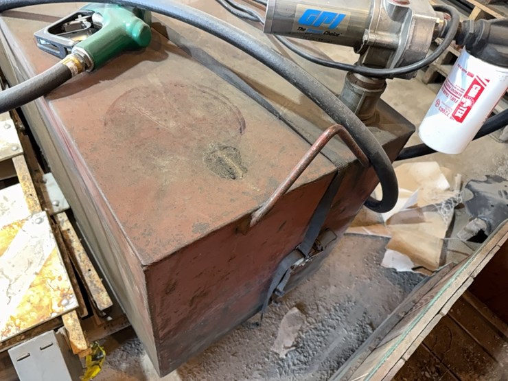 100-gal-fuel-tank-w/-pump-image-6