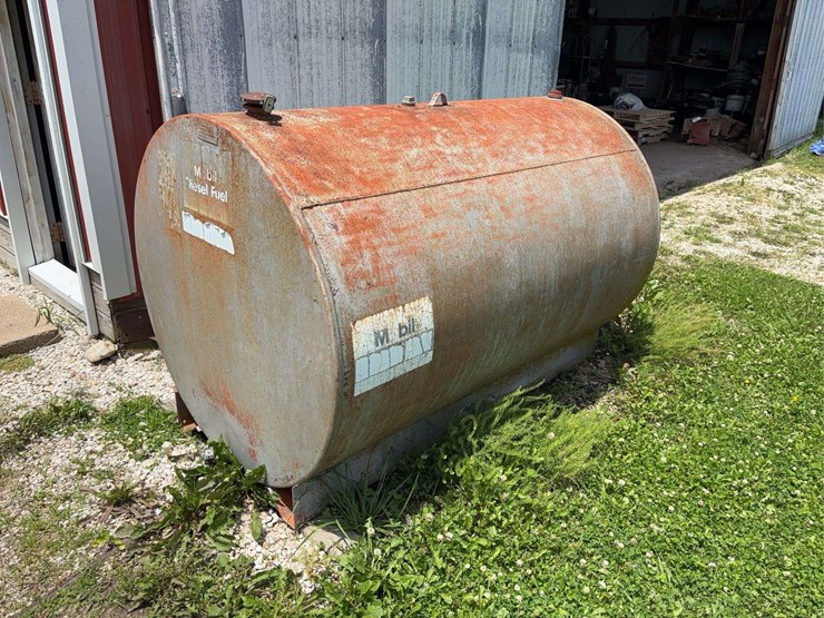 mobil-500-gallon-diesel-fuel-storage-tank-image-1