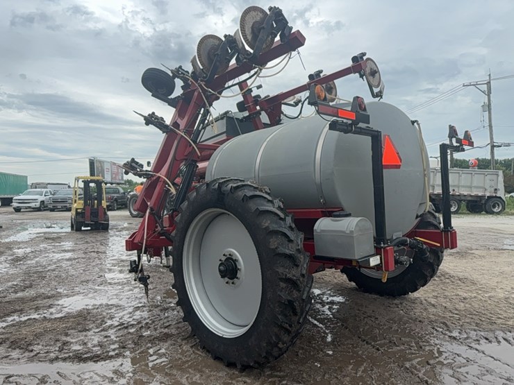 case-ih-2800-image-8