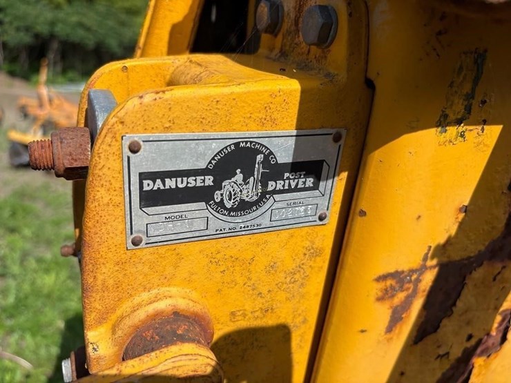 universal-attach-danuser-post-driver-image-5
