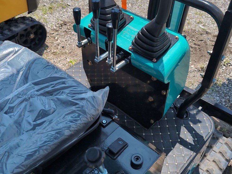 cfg-industries-mini-excavator---qh12r-image-6