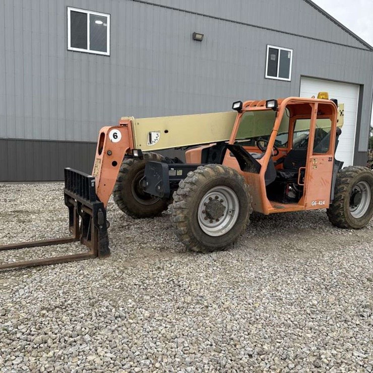 2012 JLG G6-42A