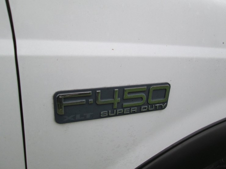2004-ford-f450-xlt-image-18