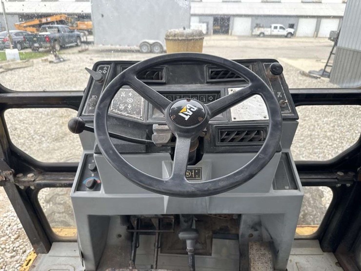 caterpillar-416b-image-26