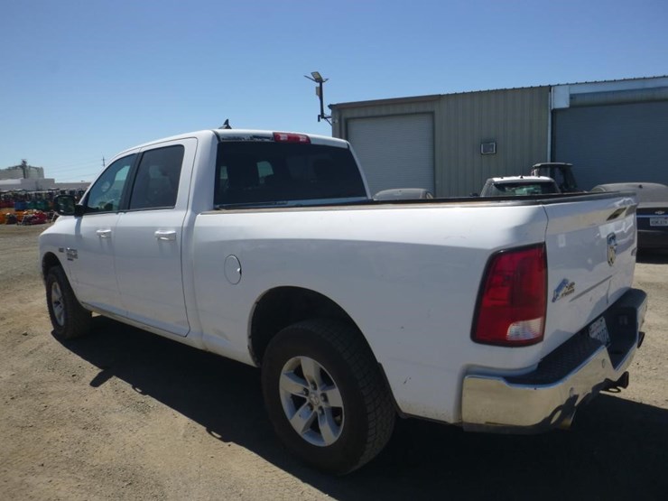2019-dodge-1500-image-4