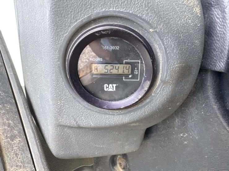 caterpillar-928g-image-27