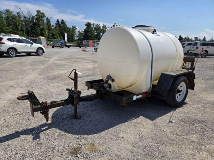 tow-behind-water-tank-image-1