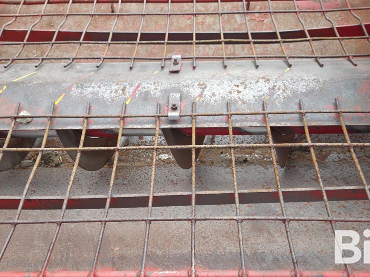 2002-feterl-6k970n-drive-over-pit-image-15