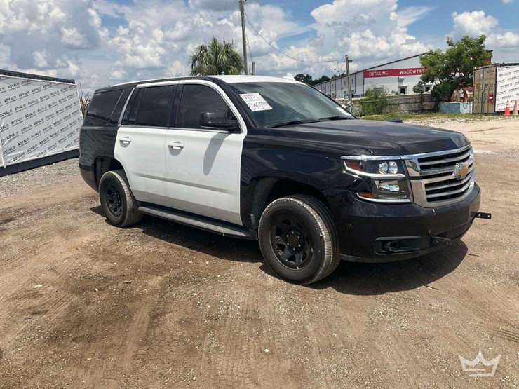 2020-chevrolet-tahoe-image-2