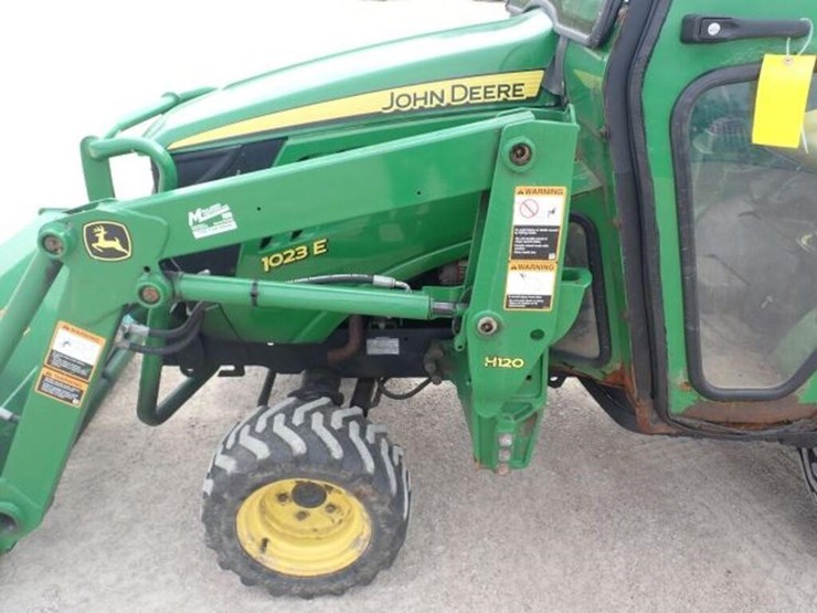 2011-john-deere-1023e-image-30