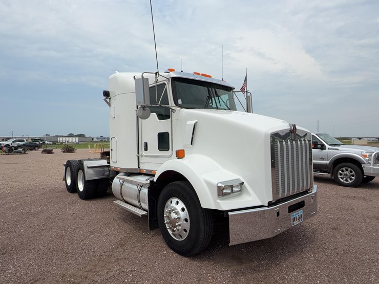 2006-kenworth-t800-image-2
