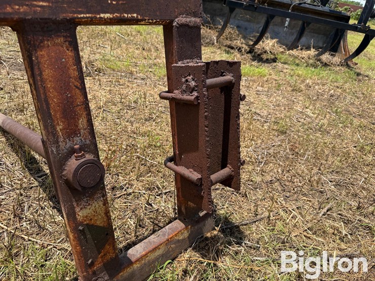 loader-bale-spear-image-13
