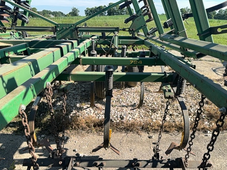 john-deere-724-image-13