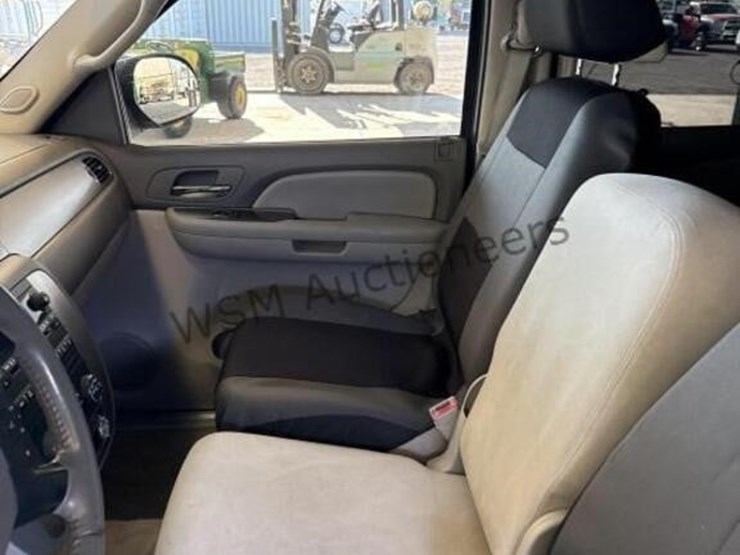 2007-chevrolet-tahoe-image-21