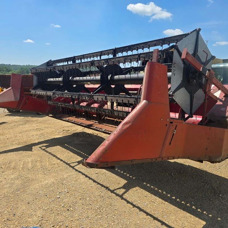 INTERNATIONAL 820