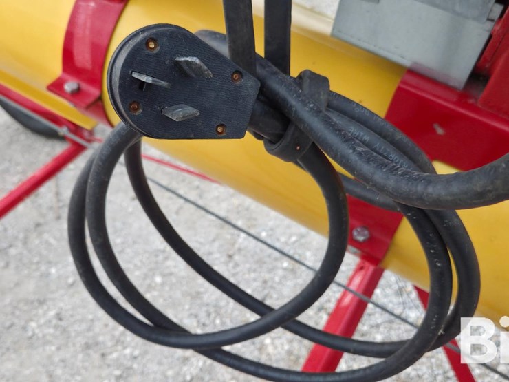 2020-westfield-wr-100-31-auger-image-10
