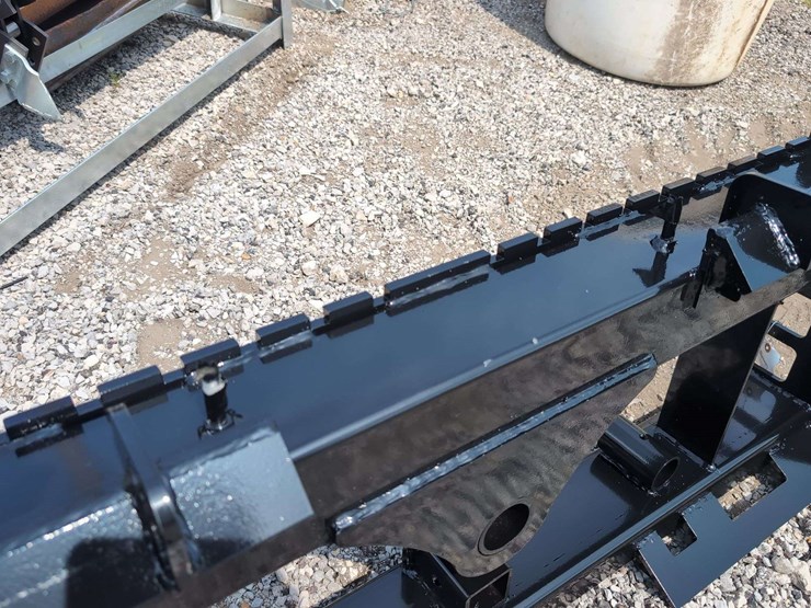 (1)-wolverine-skid-steer-attachment-pff3-13-45w-image-3