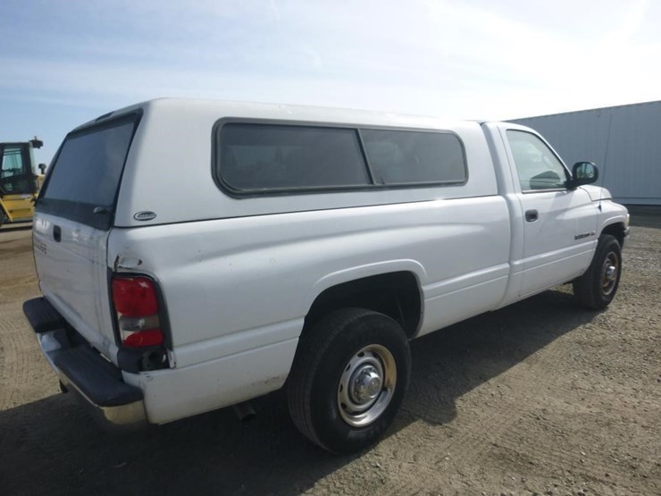 2001-dodge-ram-2500-image-3