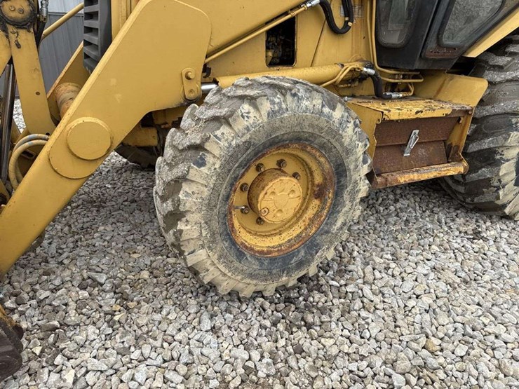 caterpillar-416b-image-7