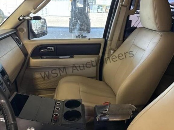 2015-ford-expedition-image-22