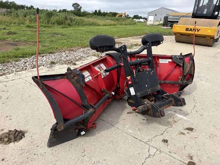 boss-7ft-6in-power-v-snow-plow-w/-12in-extensions-image-2