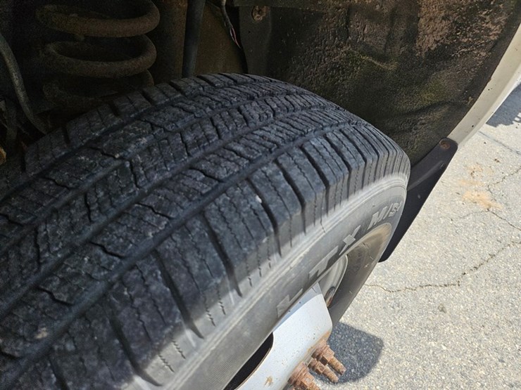 2013-ford-f350-image-37