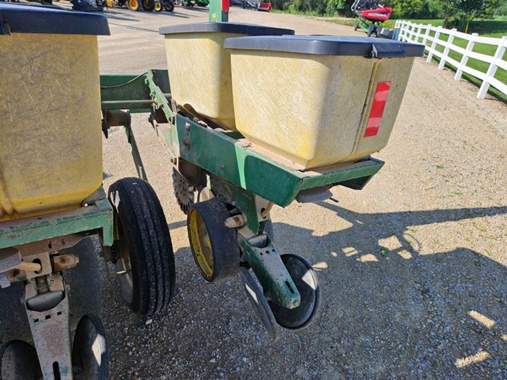 john-deere-7000-image-25