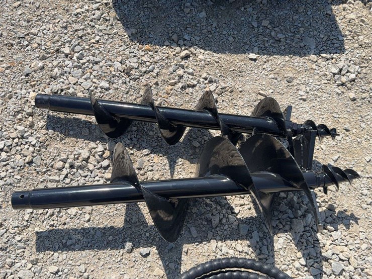 hydraulic-auger-attachment-with-two-augers-image-6