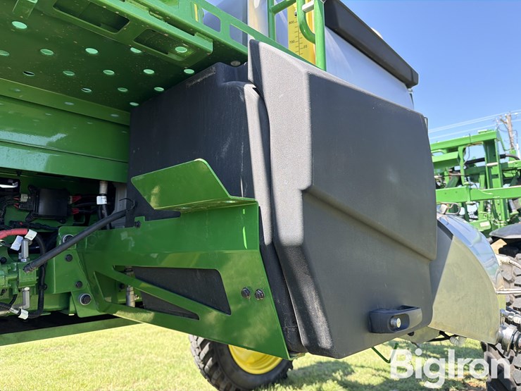 2024-john-deere-412r-image-18