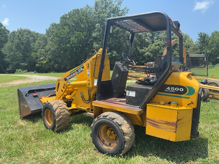 wrangler-4500-loader-image-3