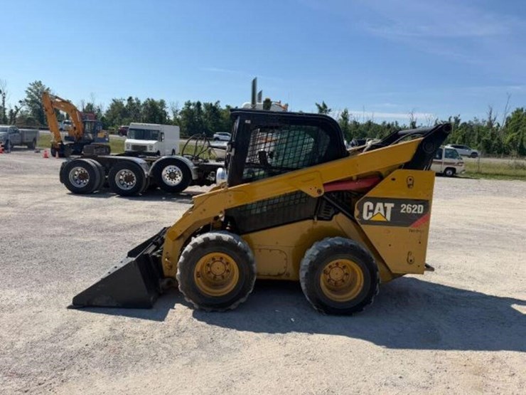 2014-caterpillar-262d-image-5