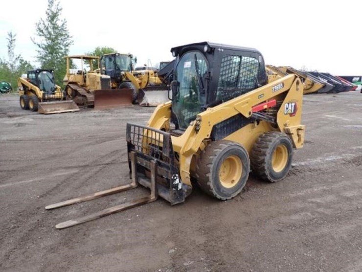 2022-caterpillar-236d3-image-1